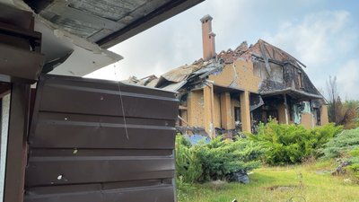 Росіяни облаштували офіцерський штаб у приватному будинку селища Малі Проходи на Харківщині