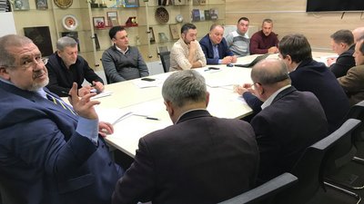 Учасники маршу на Крим сформували штаб і готуються перетнути адмінкордон