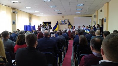 Перша сесія Львівської районної ради