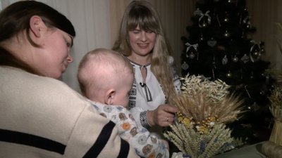 "Хто любить в'язати чи вишивати, рахують хрестики, а я рахую колосочки": майстриня з Волині 15 років плете дідухи "Хто любить в'язати чи вишивати, рахують хрестики, а я рахую колосочки": майстриня з Волині 15 років плете дідухи