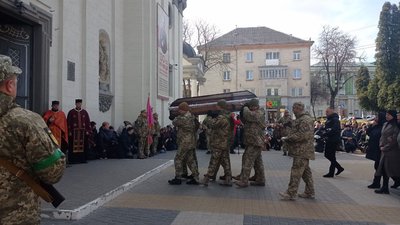 У Тернополі попрощалися із військовослужбовцем Андрієм Теребієм