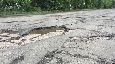 «Чуєш, як щось відпадає з автомобіля»: коли у Пирятинській ТГ на Полтавщині відремонтують дорогу «Чуєш, як щось відпадає з автомобіля»: коли у Пирятинській ТГ на Полтавщині відремонтують дорогу