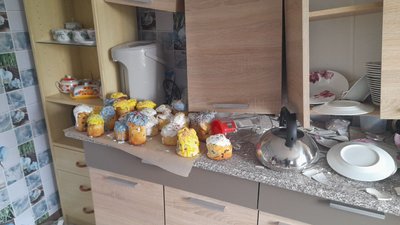 "Вікна і двері летять": очевидці про авіаудар по психоневрологічному інтернату у Свесі на Сумщині "Вікна і двері летять": очевидці про авіаудар по психоневрологічному інтернату у Свесі на Сумщині