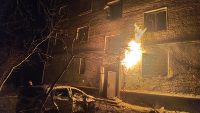 Російський БпЛА вибухнув біля багатоповерхівки у Чернігові: дві людини травмовані