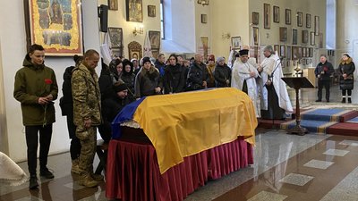 У Полтаві прощаються з Сергієм Шарпилом У Полтаві прощаються з Сергієм Шарпилом