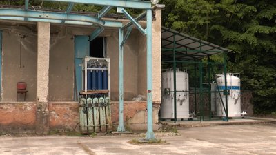 На Франківщині дві лікарні заборгували постачальнику кисневих ємностей понад 2 мільйони гривень На Франківщині дві лікарні заборгували постачальнику кисневих ємностей понад 2 мільйони гривень