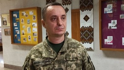 Пресофіцер Юрій Кульпа Пресофіцер Юрій Кульпа