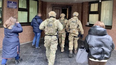 100 тисяч грн щомісяця: харківського податківця викрили у хабарництві 100 тисяч грн щомісяця: харківського податківця викрили у хабарництві