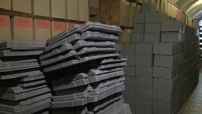 Львівський обласний архів отримав нові матеріали для реставрації Львівський обласний архів отримав нові матеріали для реставрації