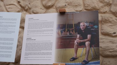 "Це історії мільйонів українців". У Чернівцях презентували виставку про людей, які постраждали через війну "Це історії мільйонів українців". У Чернівцях презентували виставку про людей, які постраждали через війну