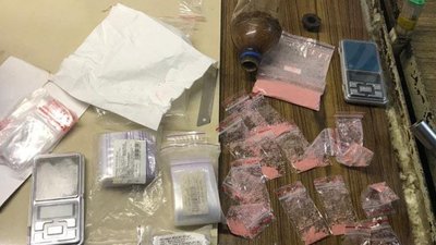Херсонські правоохоронці вилучили в чоловіка наркотиків на чверть мільйона гривень Херсонські правоохоронці вилучили в чоловіка наркотиків на чверть мільйона гривень