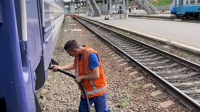 "Ти розумієш, що потрібен": як працюють харківські залізничники під час війни "Ти розумієш, що потрібен": як працюють харківські залізничники під час війни