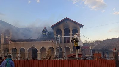 На Тернопільщині пожежники врятували від вогню приватний будинок площею 200 квадратних метрів
