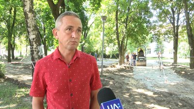 У Житомирі реконструюють сквер на майдані Путятинському У Житомирі реконструюють сквер на майдані Путятинському