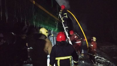 На Житомирщині горів локомотив пасажирського потягу На Житомирщині горів локомотив пасажирського потягу