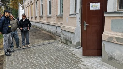 У Полтаві запрацювала безплатна пральня для переселенців У Полтаві запрацювала безплатна пральня для переселенців