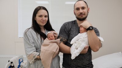 У Чернівцях вимушена переселенка народила двійню. Де вагітним отримати консультації