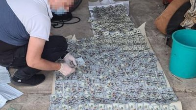 На Кіровоградщині затримали трьох депутатів за вимагання 60 тисяч доларів