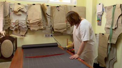Власниця майстерні Олена Дидирко Власниця майстерні Олена Дидирко