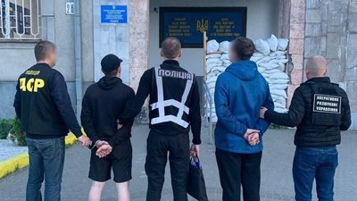 На Закарпатті судитимуть трьох людей, яких підозрюють в переправленні чоловіків за кордон
