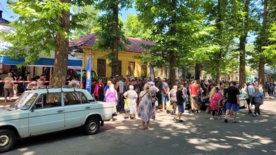 В Миколаєві роздають безкоштовні обіди В Миколаєві роздають безкоштовні обіди