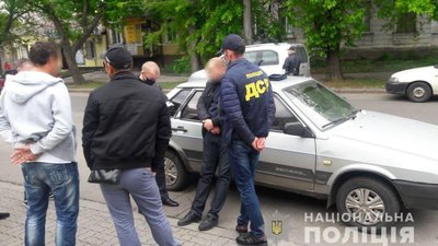 На хабарі в 6 тисяч гривень поліцейські затримали миколаївського чиновника