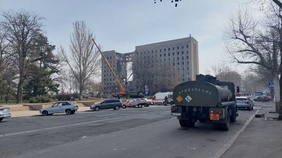 Серед загиблих унаслідок обстрілу Миколаївської облради щонайменше семеро добровольців Серед загиблих унаслідок обстрілу Миколаївської облради щонайменше семеро добровольців