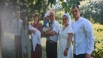 Батьки просять підтримати петицію про присвоєння "Героя України" загиблому командиру Батьки просять підтримати петицію про присвоєння "Героя України" загиблому командиру
