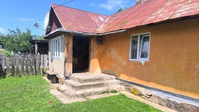 Фото з місця подій