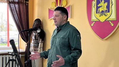 На Тернопільщині відкрили перший в Україні навчальний центр керування дронами На Тернопільщині відкрили перший в Україні навчальний центр керування дронами