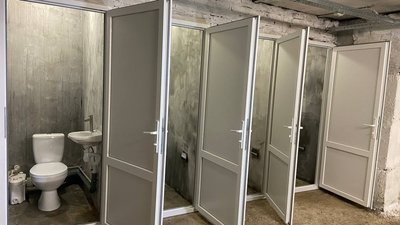 В Опішні на Полтавщині завершують облаштування укриття, яке звели з нуля В Опішні на Полтавщині завершують облаштування укриття, яке звели з нуля