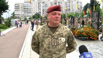 У Житомирі вшанували пам'ять захисників України У Житомирі вшанували пам'ять захисників України