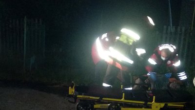 За словами рятувальників, під час гасіння пожежі було врятовано 73-річного.Фото: ГУ ДСНС у Хмельницькій області За словами рятувальників, під час гасіння пожежі було врятовано 73-річного.Фото: ГУ ДСНС у Хмельницькій області