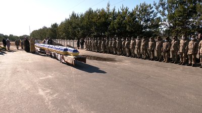 На Рівненщині перепоховали рештки бійців УПА і їхніх родичів, закатованих НКВС На Рівненщині перепоховали рештки бійців УПА і їхніх родичів, закатованих НКВС