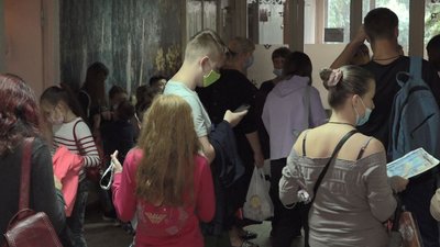 Черги до медиків і вакцинація: черкаські учні готуються до школи