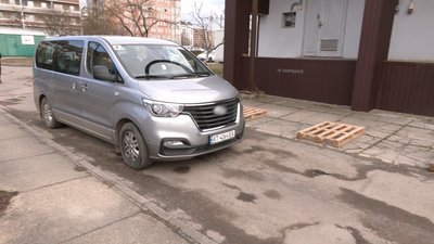 Як у Франківську працює соціальне таксі. Хто може скористатися послугою Як у Франківську працює соціальне таксі. Хто може скористатися послугою