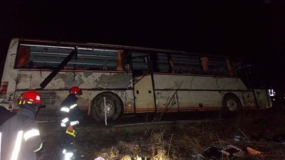 Відомий стан травмованих пасажирів автобуса, що перекинувся на Тернопільщині