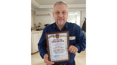 Як прикарпатець Володимир Молдавчук керує громадою з фронту та рятує українських військових на передовій