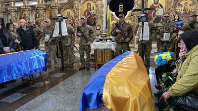 У Полтаві попрощалися з Олександром Кобою та Валерієм Луб'янецьким