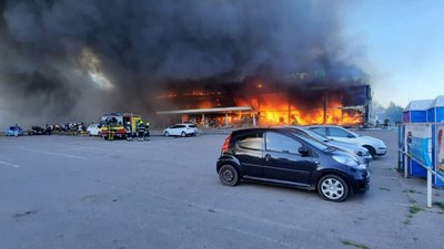 "Варварство, звірство та терор мирного населення". Як світ реагує на ракетний удар по Кременчуку