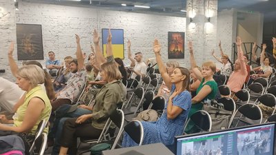 У Запоріжжі відбулися громадські слухання щодо корегування Програми поетапного зниження викидів У Запоріжжі відбулися громадські слухання щодо корегування Програми поетапного зниження викидів