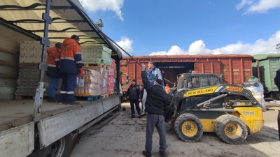 До Полтави привезли 131 тонну гуманітарної допомоги До Полтави привезли 131 тонну гуманітарної допомоги