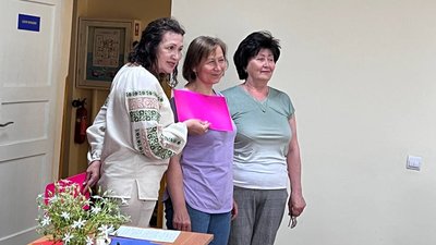 Лариса Шурховецька проводить майстерклас у клубі талантів Лариса Шурховецька проводить майстерклас у клубі талантів