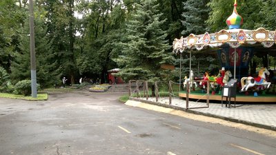 Майданчик атракціонів під відеонаглядом: що кажуть рівняни і працівники парку про додаткові камери