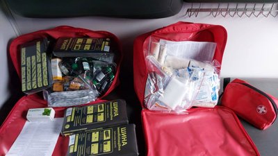 Укрзалізниця отримала нові бельгійські аптечки від Medecins sans frontiers