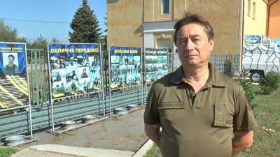 Фіксує на фото життя окупованого Донбасу. Володимир Лазарєв. СУСПІЛЬНЕ | ЛЮДИ