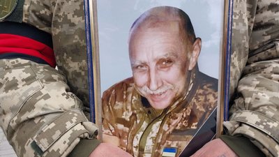У Сумах поховали захисників Андрія Пальчуна та Олексія Рябеннка У Сумах поховали захисників Андрія Пальчуна та Олексія Рябеннка