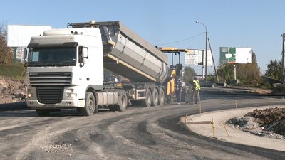Два місяці від старту: що зробили на будівництві кільця у Рівному