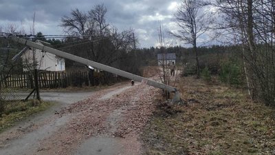 "Ситуація динамічна": ранкові знеструмлення на Рівненщині відновили, але додалися нові відключення "Ситуація динамічна": ранкові знеструмлення на Рівненщині відновили, але додалися нові відключення