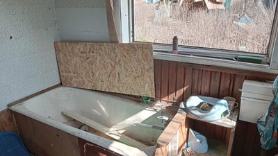 Не залишилось жодного цілого будинку. Як живуть люди у Таврійському на Херсонщині Не залишилось жодного цілого будинку. Як живуть люди у Таврійському на Херсонщині
